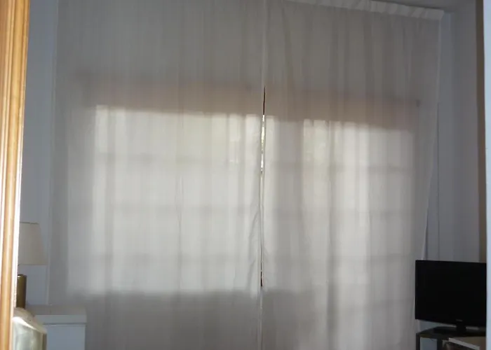 Eur Nir Apartahotel 3*