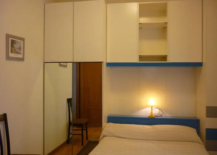 Eur Nir Apartahotel