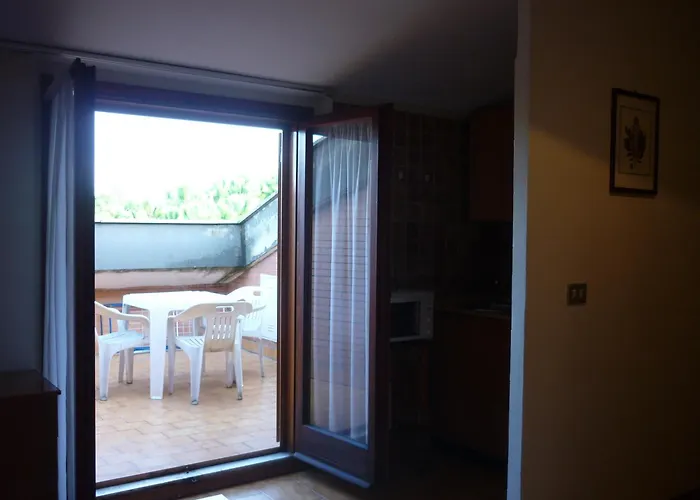 Eur Nir Apartahotel 3*