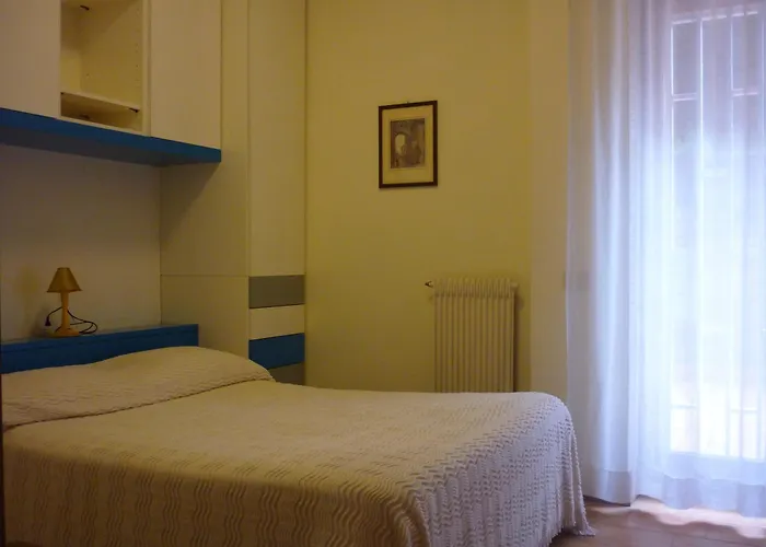 Apartahotel Eur Nir 3*