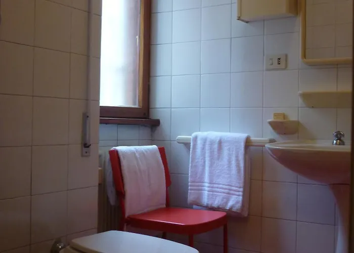 Apartahotel Eur Nir 3*
